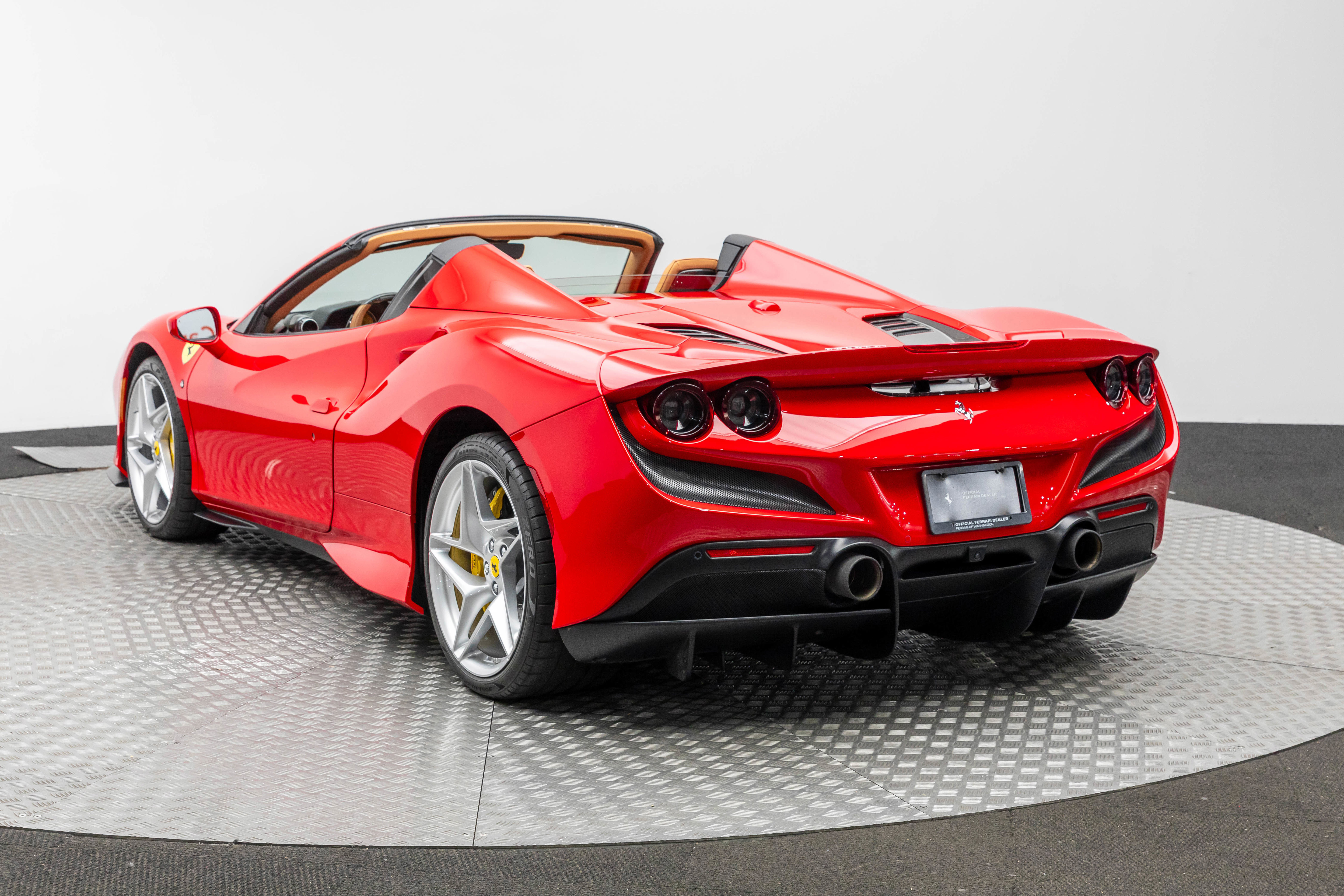 Certified 2022 Ferrari F8 Tributo image 3
