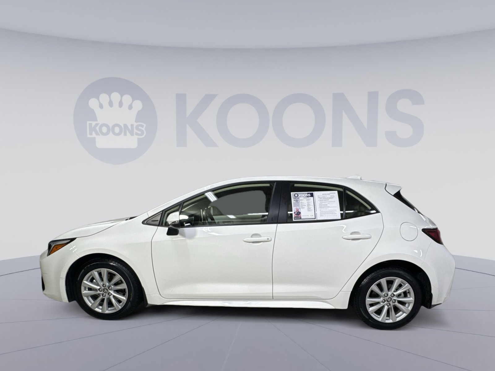 Used 2023 Toyota Corolla SE image 8