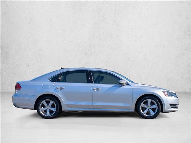 Used 2012 Volkswagen Passat 2.5 SE video 4