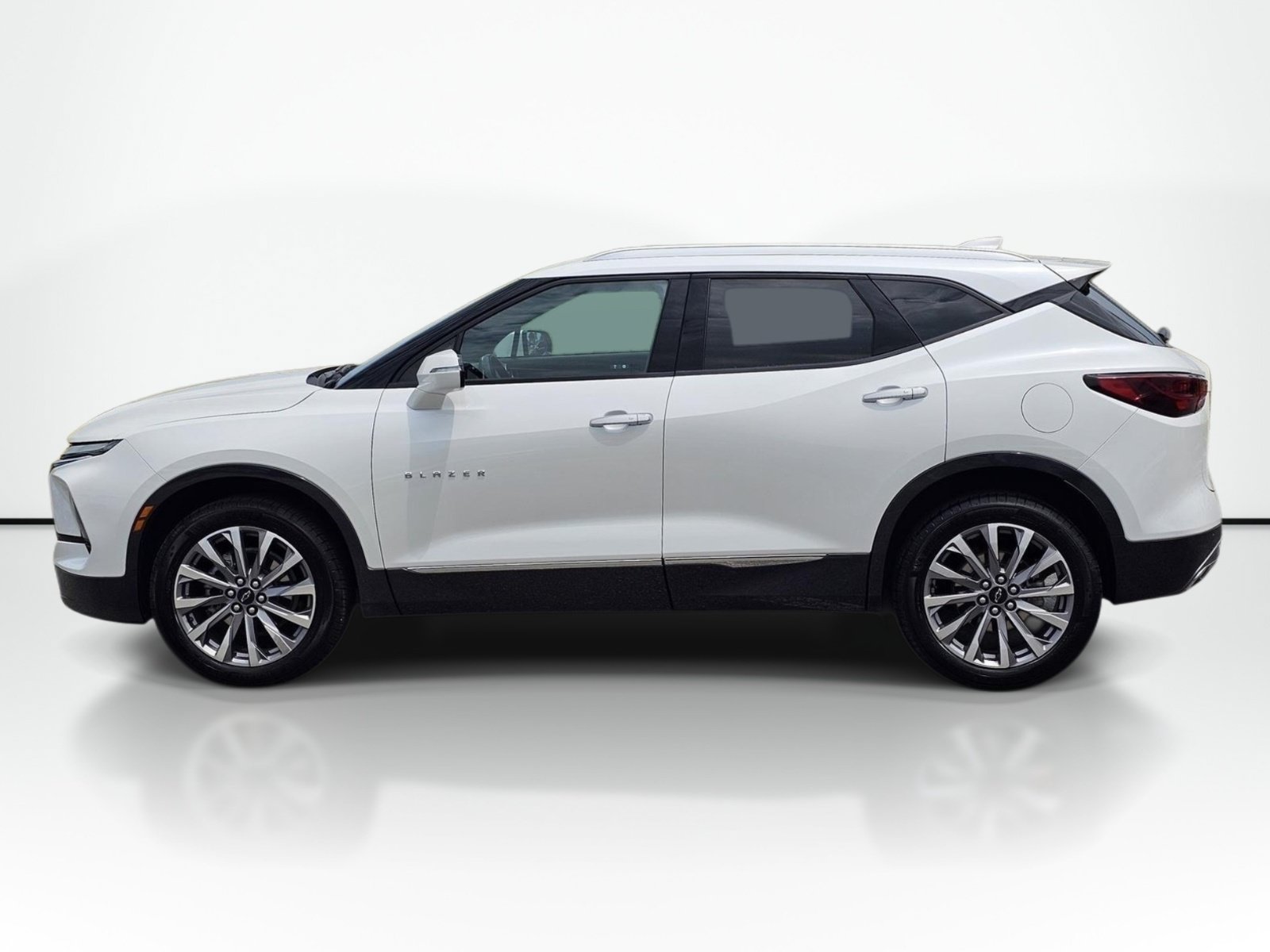 Used 2023 Chevrolet Blazer Premier FWD image 14