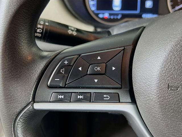 Used 2020 Nissan Versa SV image 13