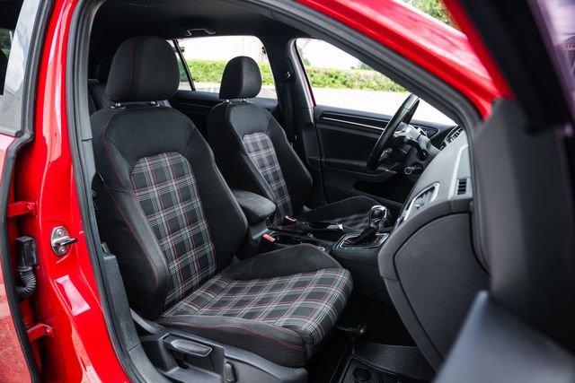 Used 2015 Volkswagen GTI S FWD image 68