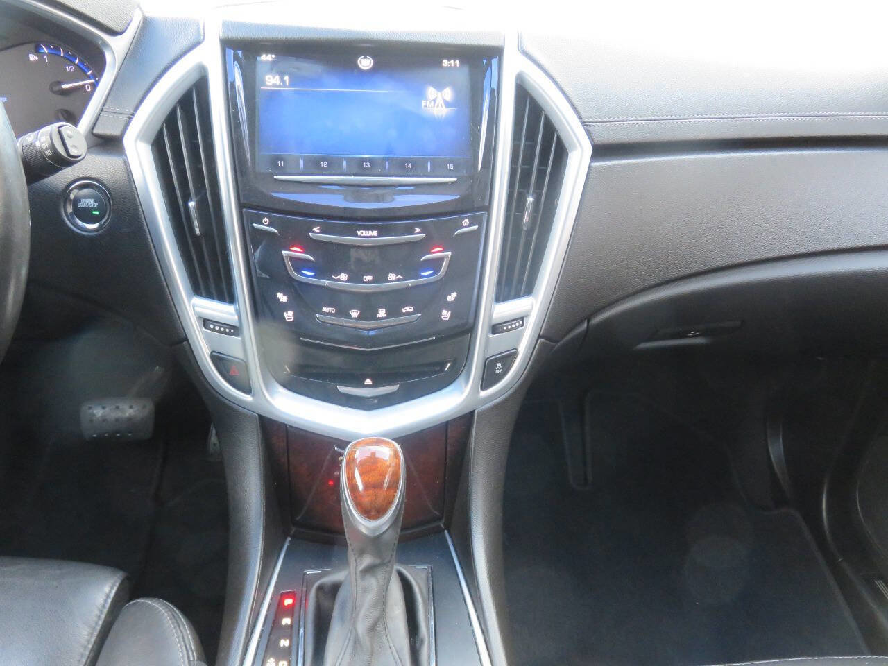 Used 2013 Cadillac SRX Luxury image 16