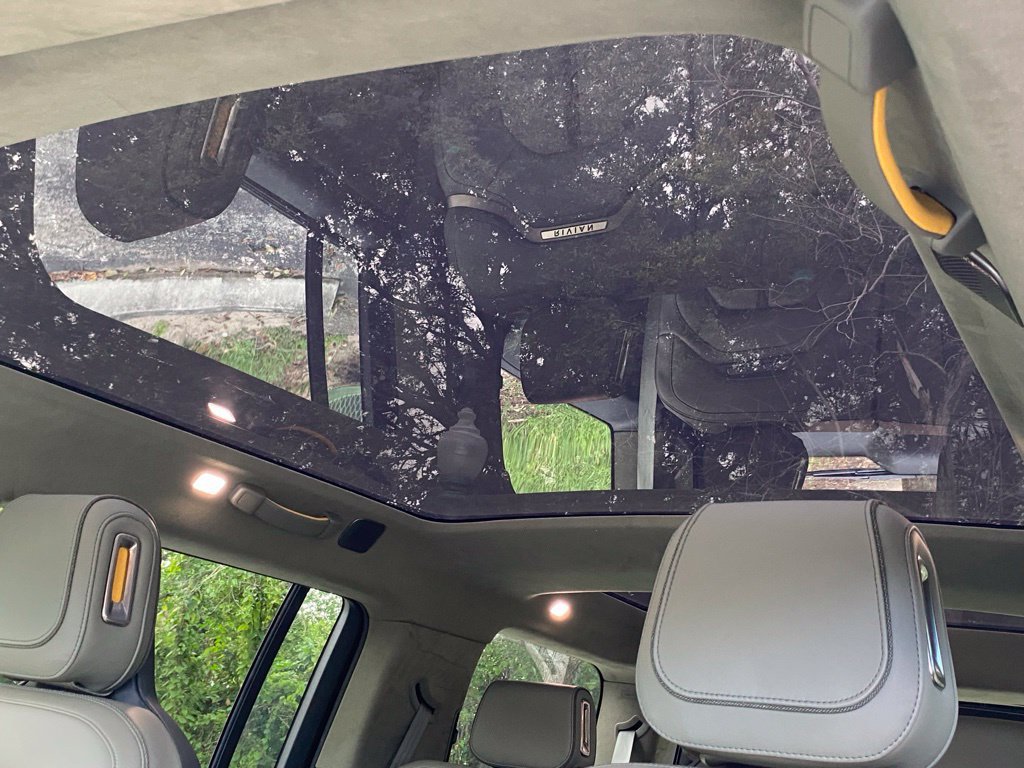 Used 2023 Rivian R1S Adventure Dual AWD/4WD image 15