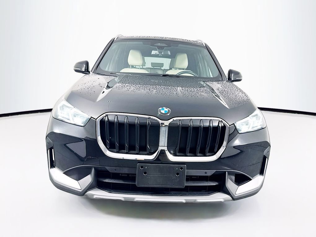 Used 2023 BMW X1 xDrive28i AWD/4WD image 2