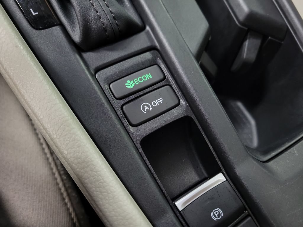 Used 2025 Honda Accord SE image 20