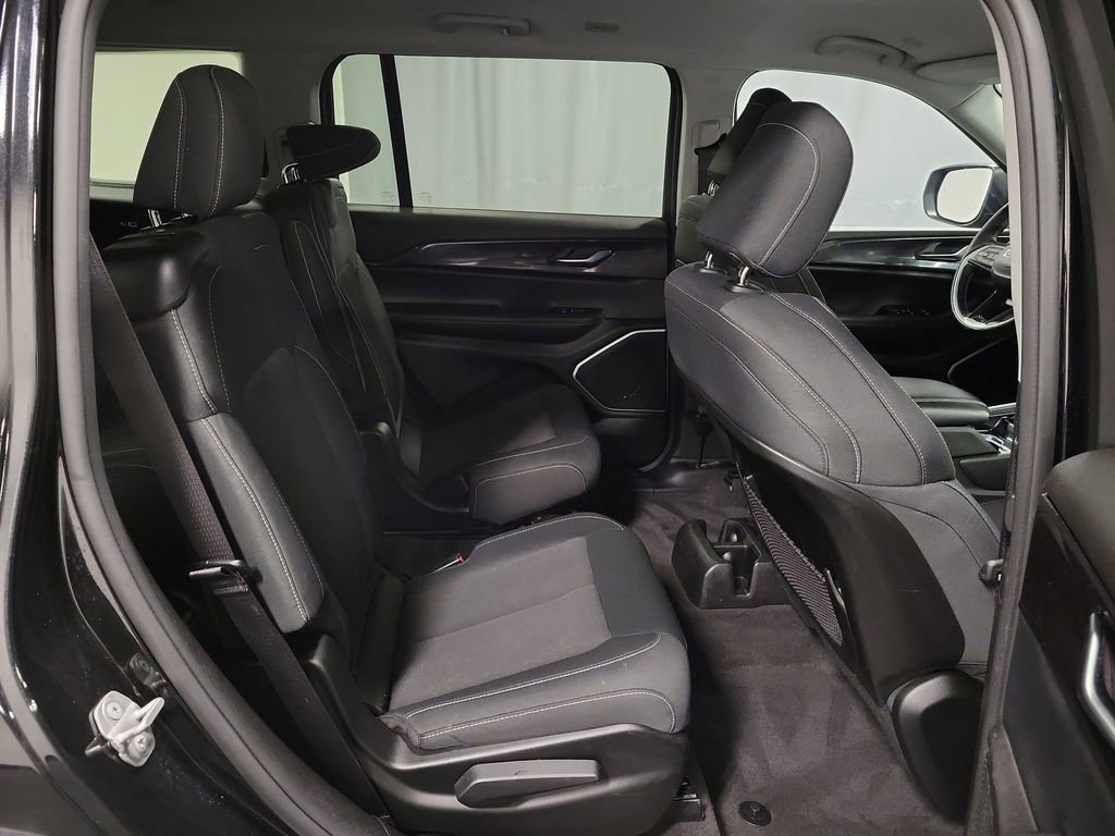 Used 2021 Jeep Grand Cherokee L Laredo w/ Luxury Tech Group I image 26