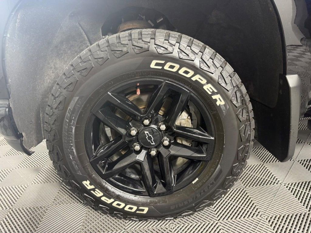 Used 2021 Chevrolet Silverado 1500 LT Trail Boss w/ Convenience Package II image 15