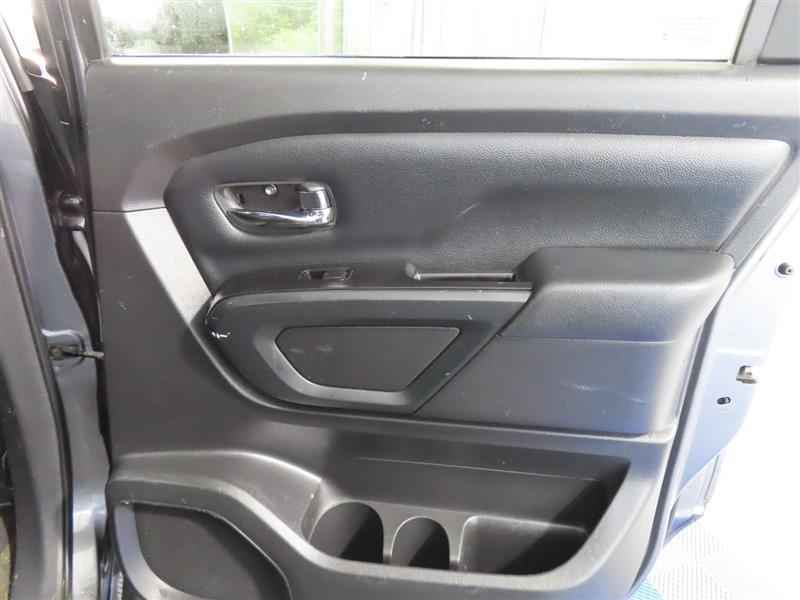 Used 2019 Nissan Titan SV w/ SV Convenience Package AWD/4WD image 34