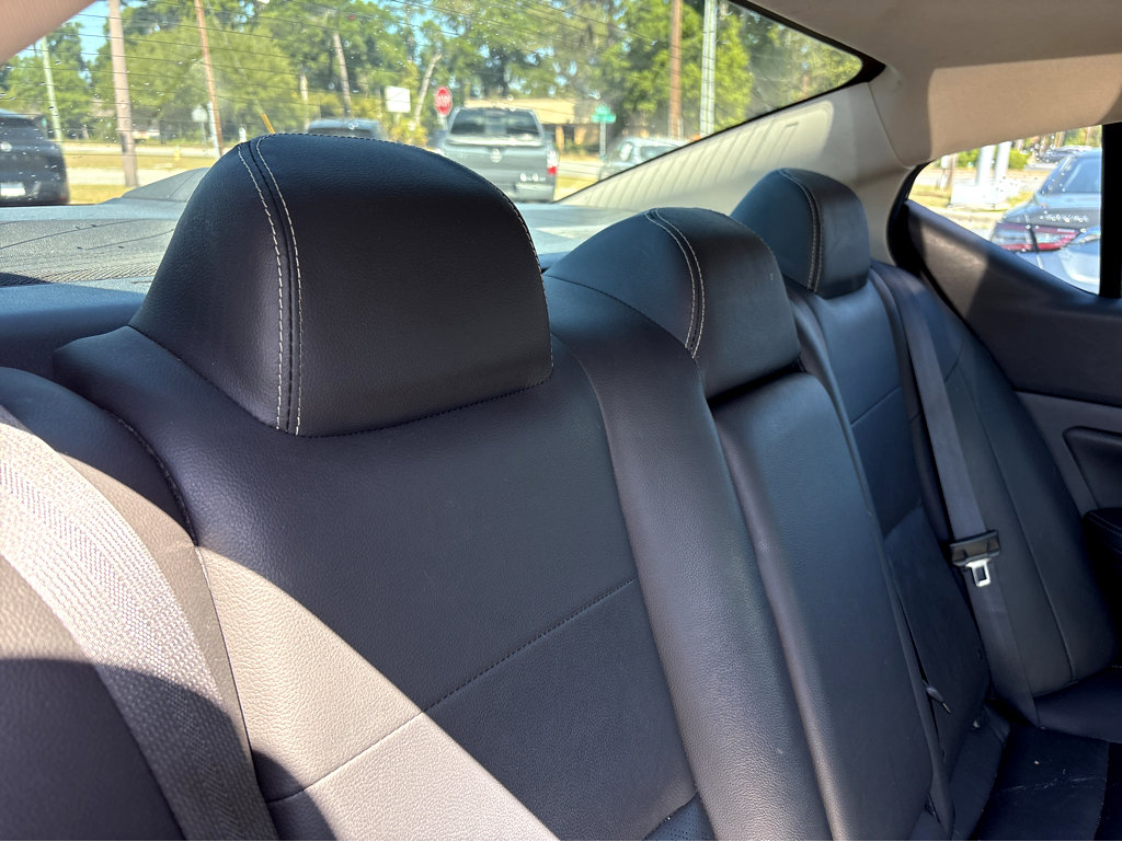 Used 2023 Nissan Altima 2.5 SL FWD image 11