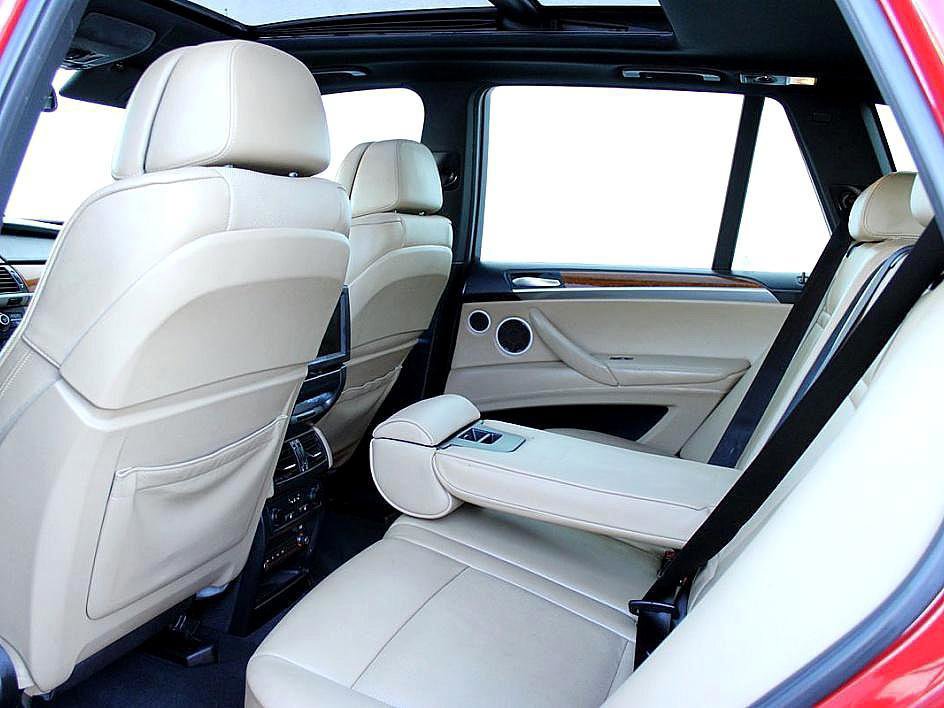 Used 2012 BMW X5 M image 16