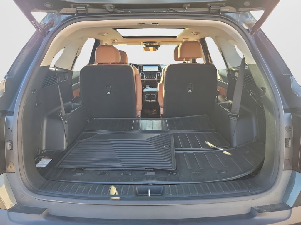 Used 2022 Kia Sorento SX Prestige w/ Rust Color Package image 13