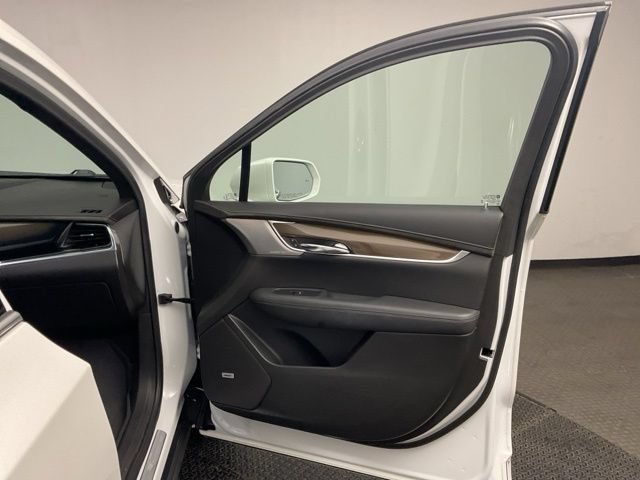 Certified 2020 Cadillac XT6 Premium Luxury w/ Platinum Package AWD/4WD image 32