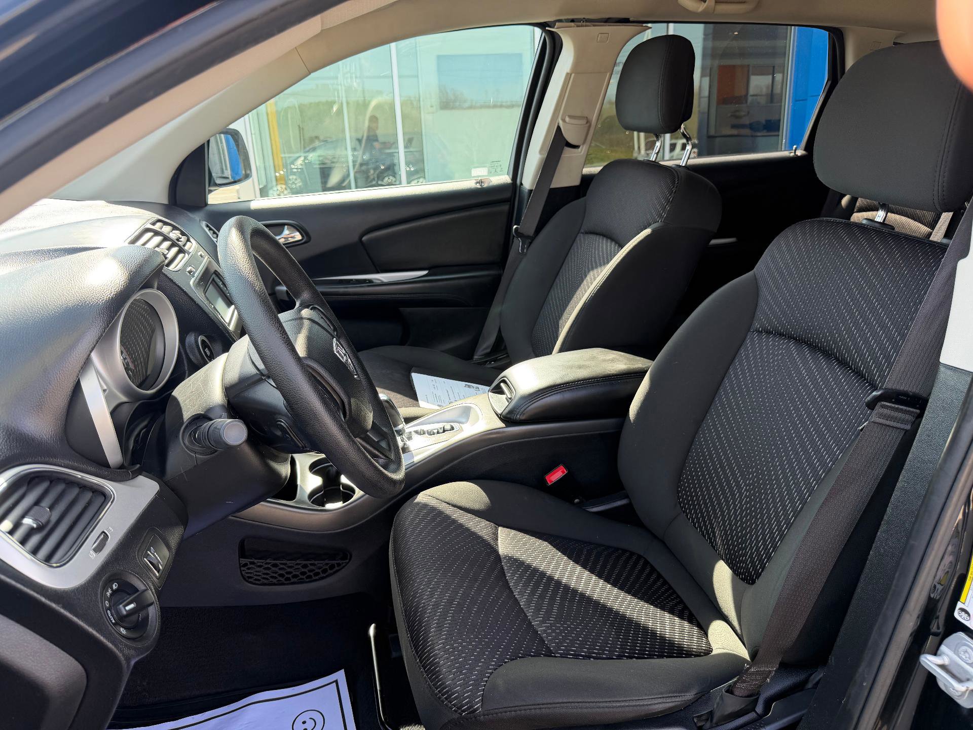 Used 2019 Dodge Journey SE FWD image 15