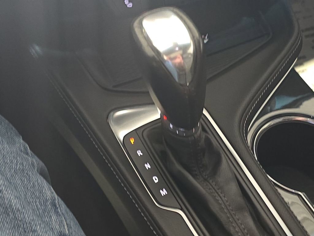 Used 2021 Cadillac CT4 Luxury w/ Sun And Sound Package image 25