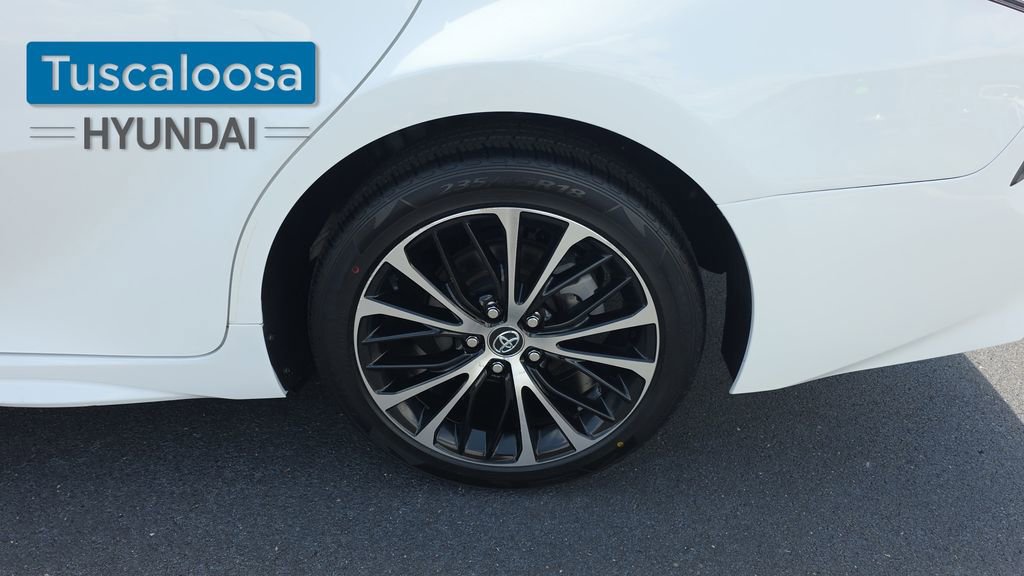 Used 2020 Toyota Camry SE FWD image 10