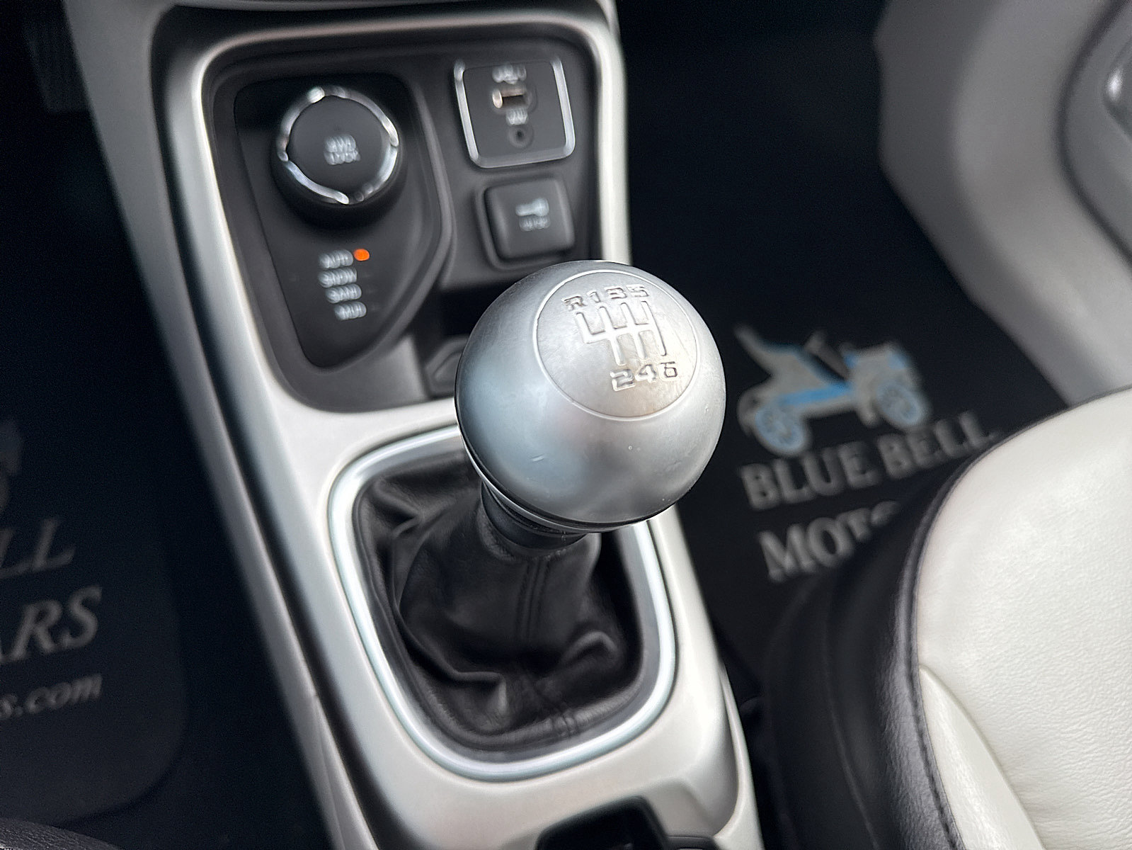 Used 2019 Jeep Compass Latitude w/ Popular Equipment Group AWD/4WD image 19