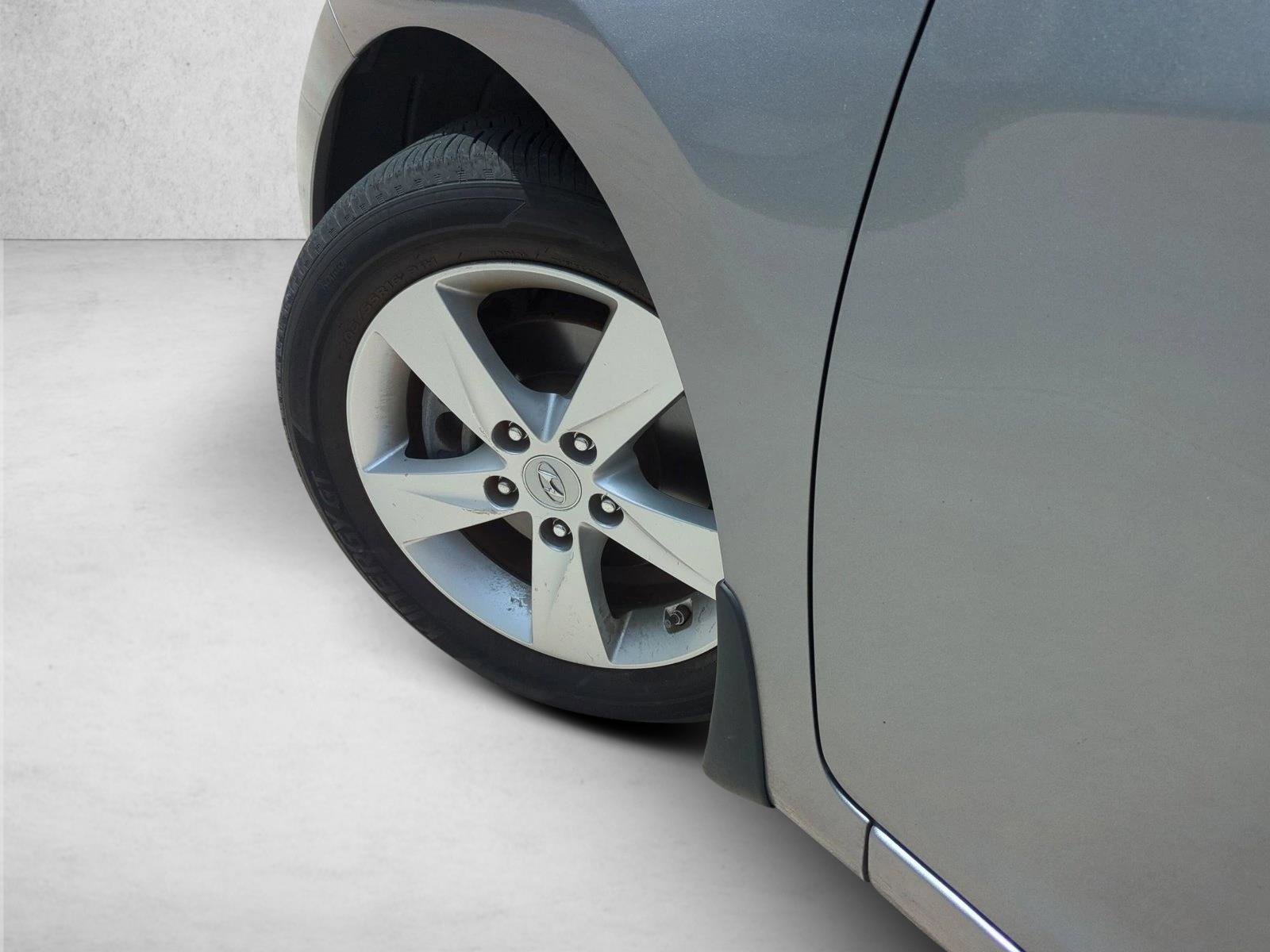 Used 2013 Hyundai Elantra GLS w/ Preferred Pkg FWD image 10