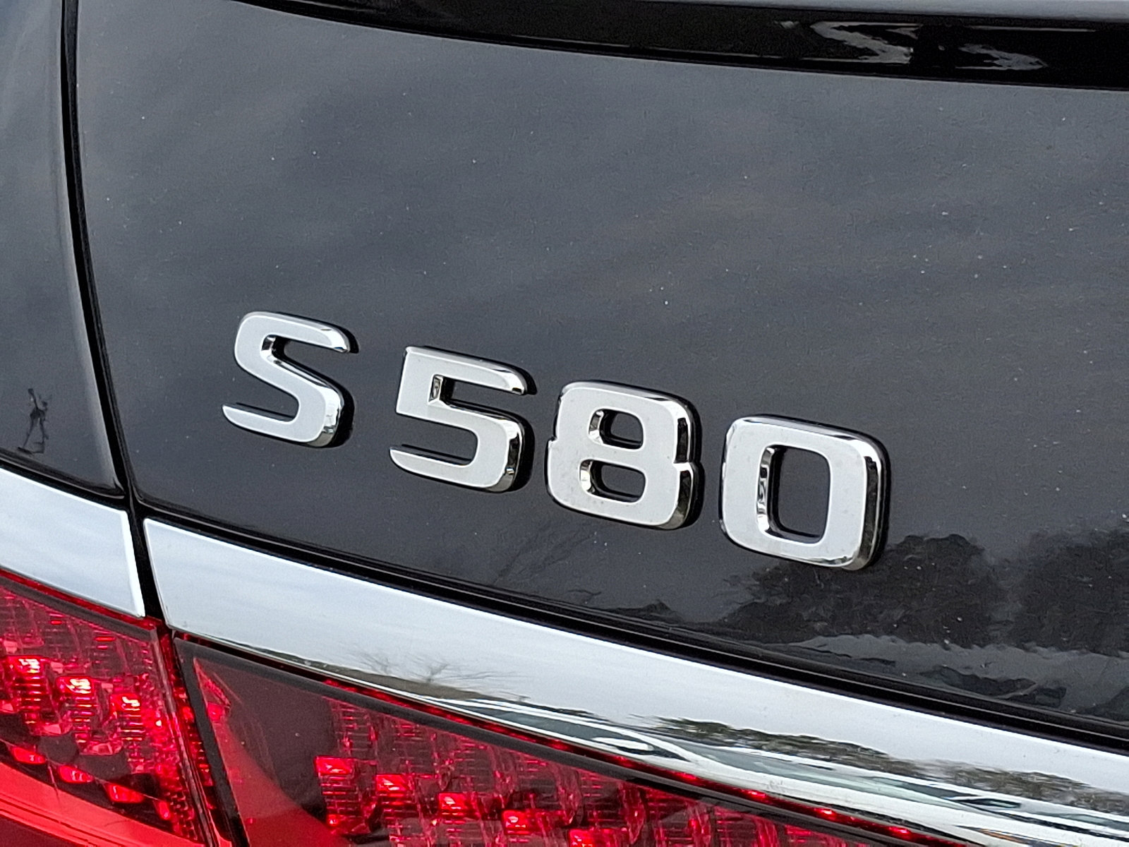 New 2025 Mercedes-Benz S 580 4MATIC Sedan image 17