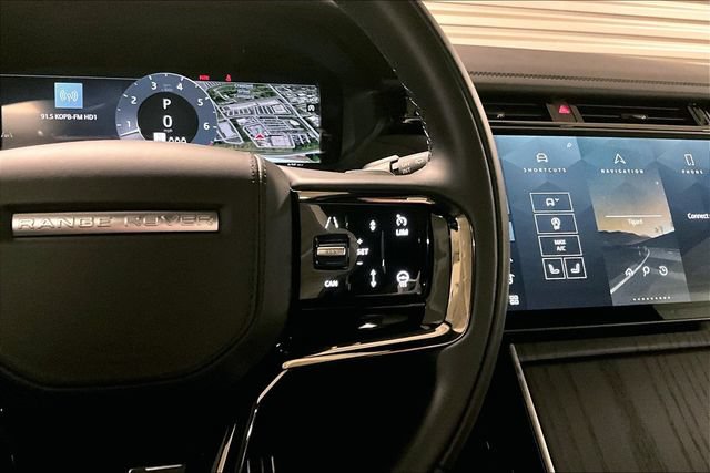 Certified 2026 Land Rover Range Rover Velar Dynamic SE AWD/4WD image 21