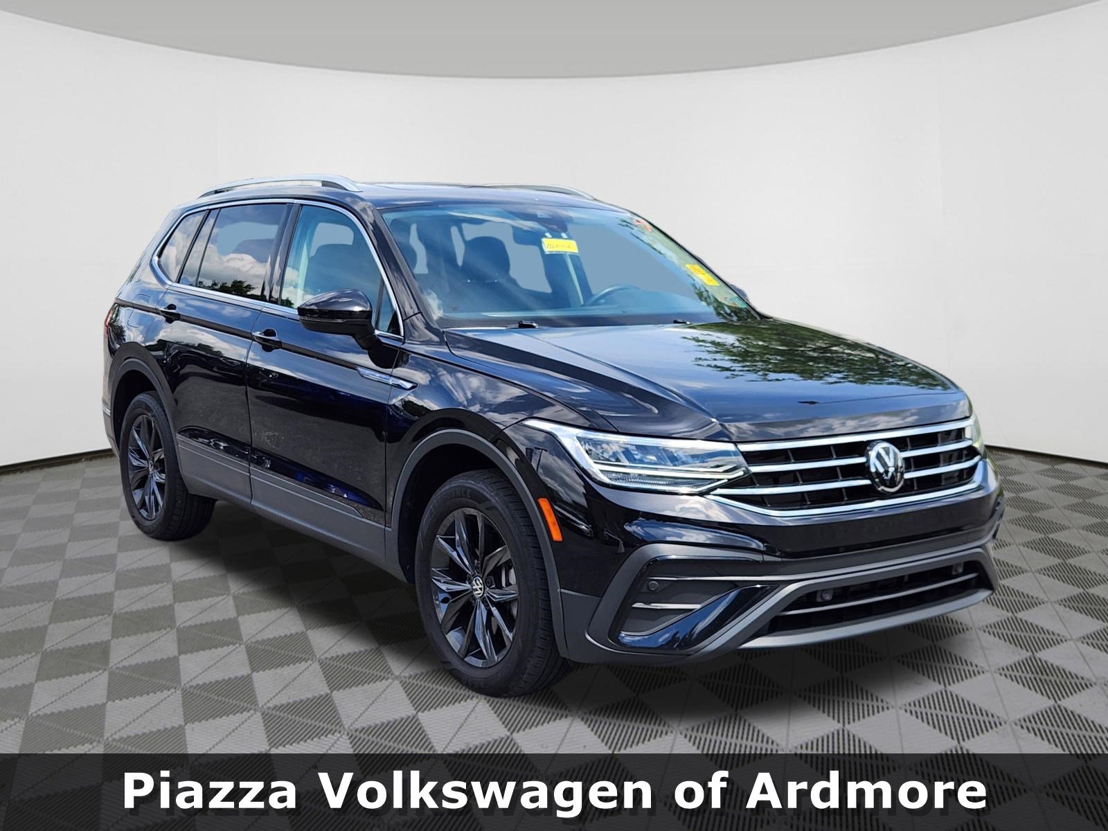 Certified 2022 Volkswagen Tiguan SE