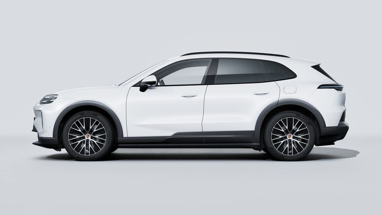New 2026 Porsche Cayenne Electric AWD/4WD image 2