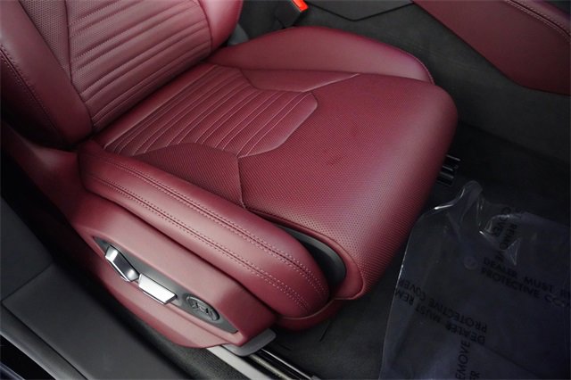 Used 2025 Lamborghini Urus SE image 36