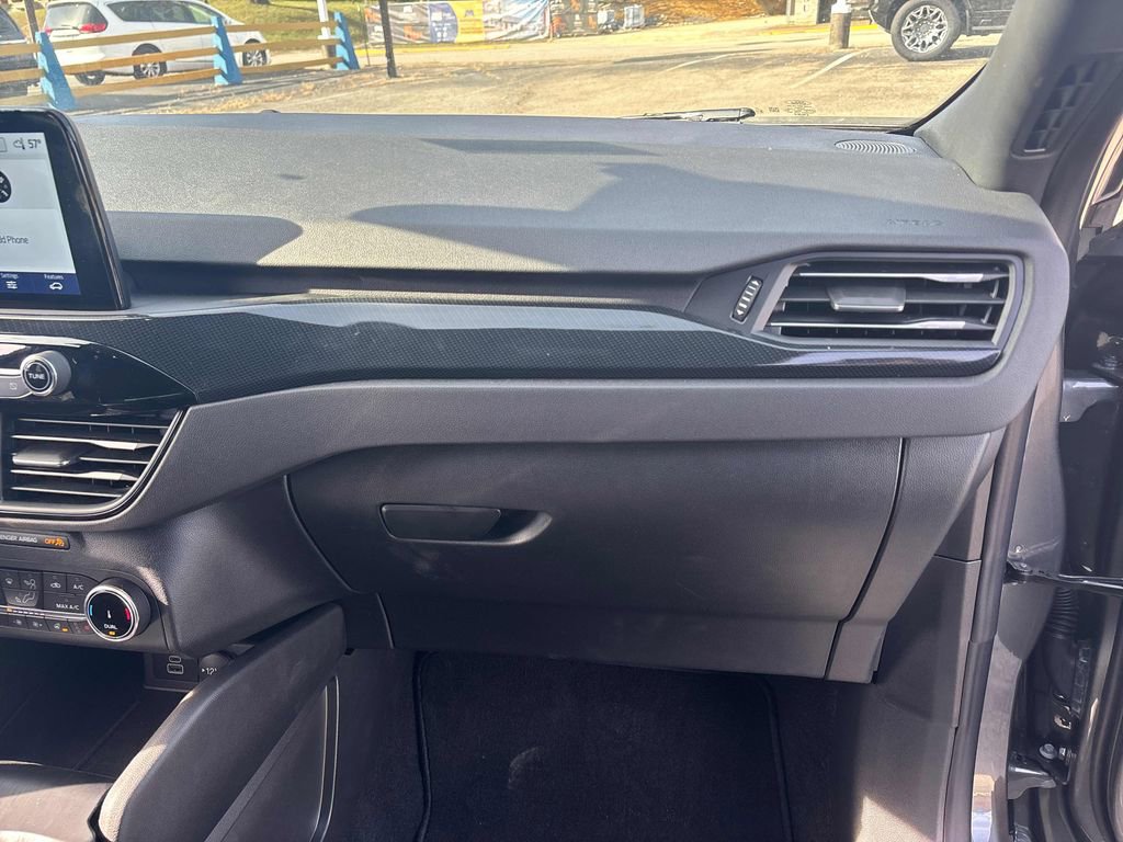 Used 2025 Ford Escape ST-Line w/ Cold Weather Package image 51