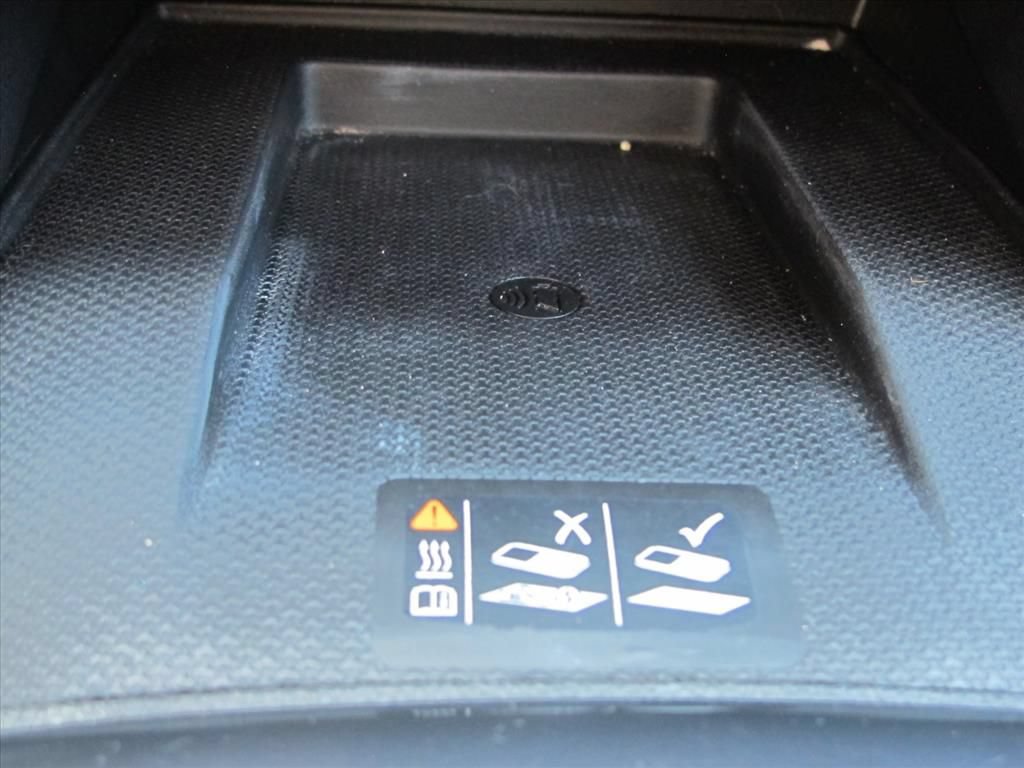 Used 2021 Chevrolet Blazer RS w/ Enhanced Convenience Package FWD image 16