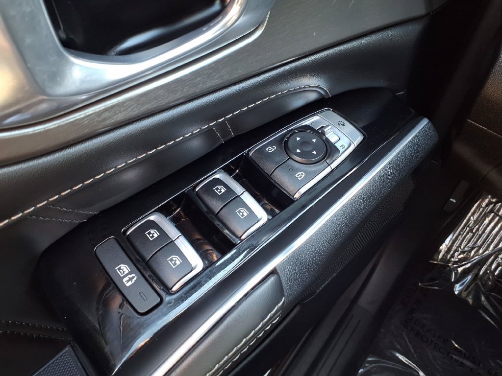 Certified 2023 Kia Sorento SX FWD image 18