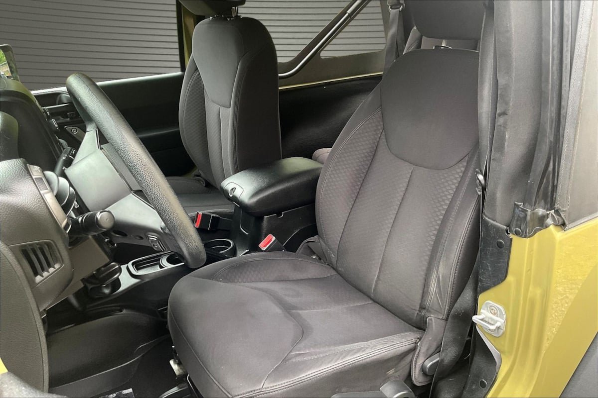 Used 2013 Jeep Wrangler Sport AWD/4WD image 20