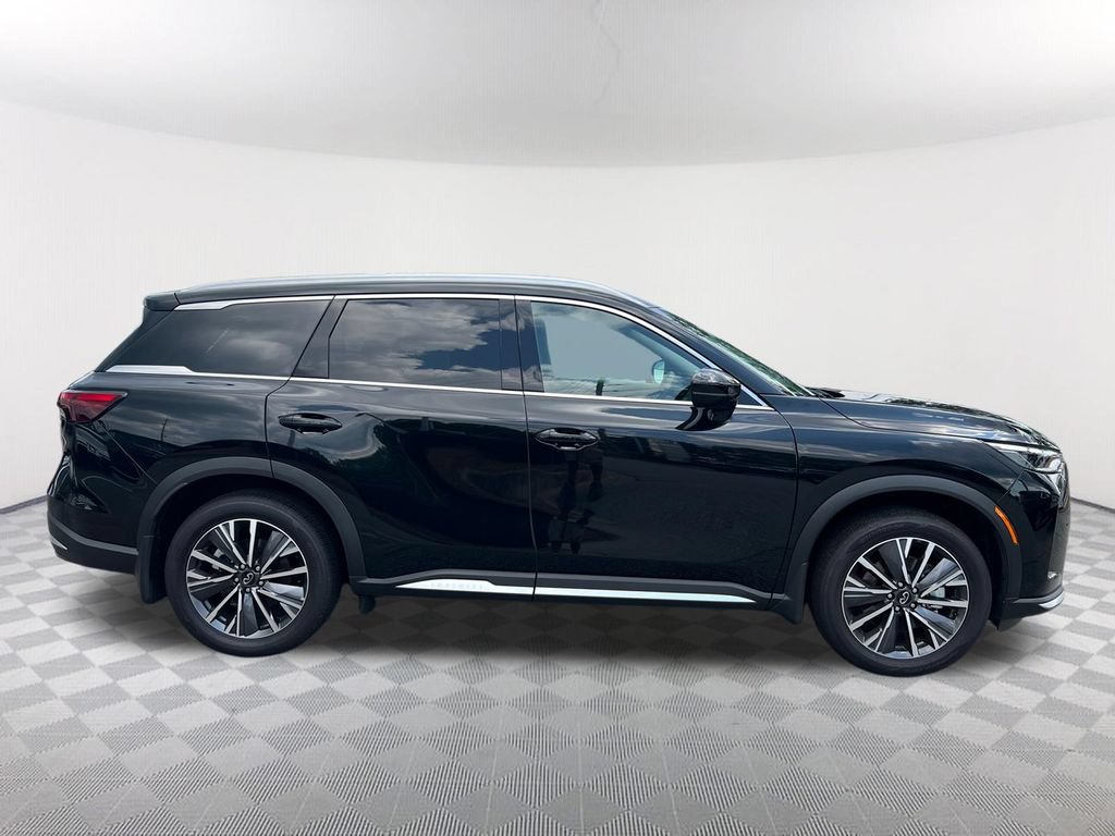 Certified 2026 INFINITI QX60 Luxe w/ Cargo Package FWD image 4