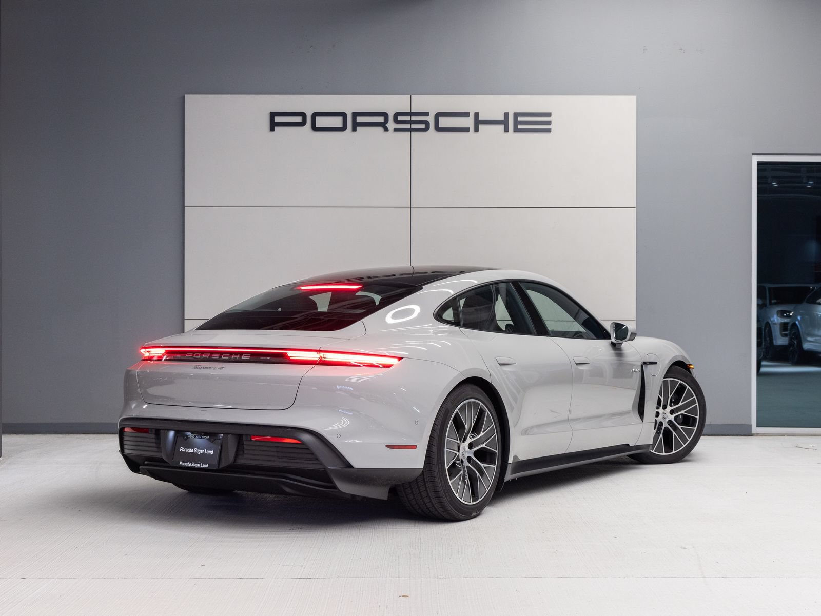 Certified 2026 Porsche Taycan AWD/4WD image 7