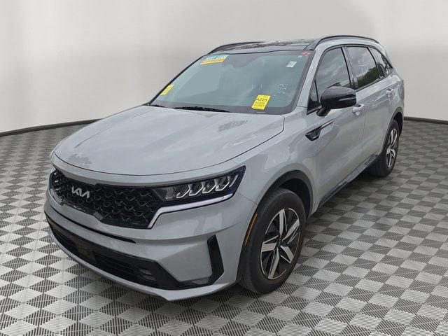 Used 2023 Kia Sorento EX w/ Panoramic Sunroof Package FWD image 2