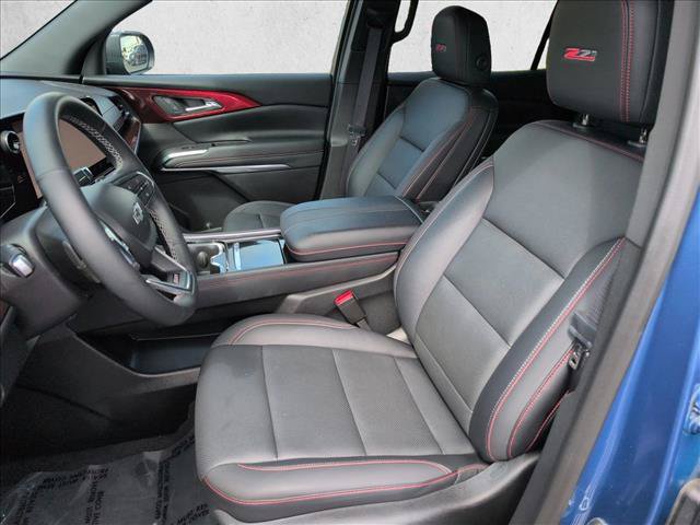 Used 2025 Chevrolet Traverse Z71 AWD/4WD image 16
