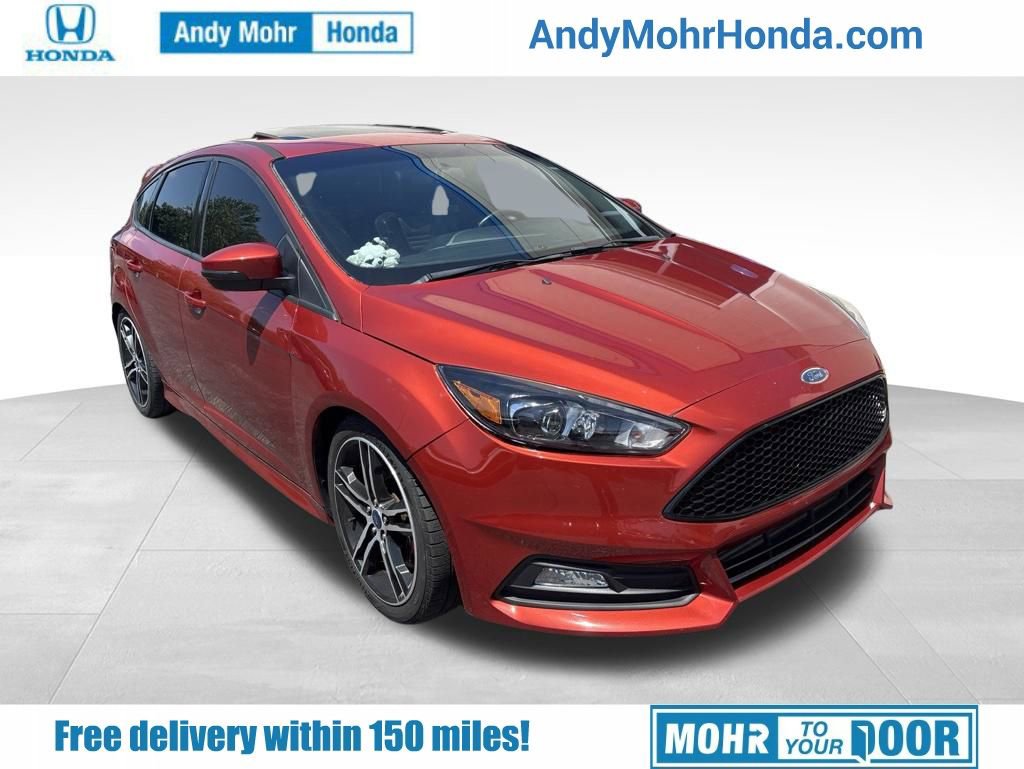 Used 2018 Ford Focus ST w/ Equipment Group 401A FWD image 1