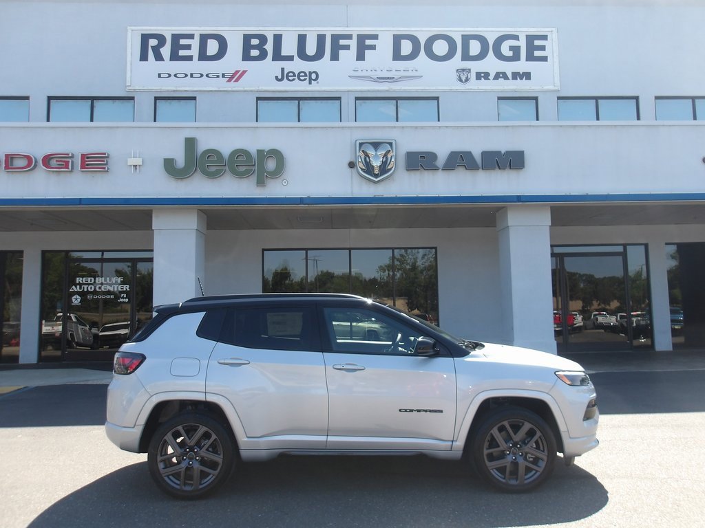 New 2025 Jeep Compass Limited w/ High Altitude Package