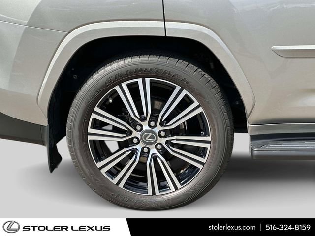Used 2023 Lexus LX 600 4WD w/ Appearance Package image 11