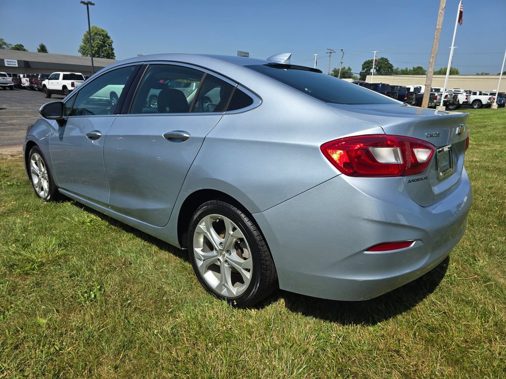 Used 2017 Chevrolet Cruze Premier FWD image 5