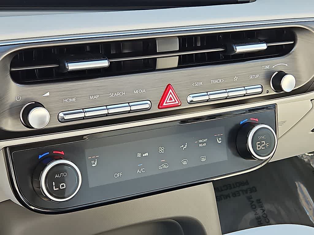 Used 2026 Hyundai Palisade SEL FWD image 16