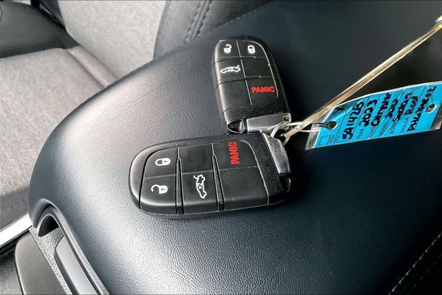Used 2023 Chrysler 300 Touring image 10
