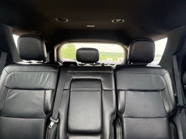 Used 2020 Ford Explorer Limited AWD/4WD image 32