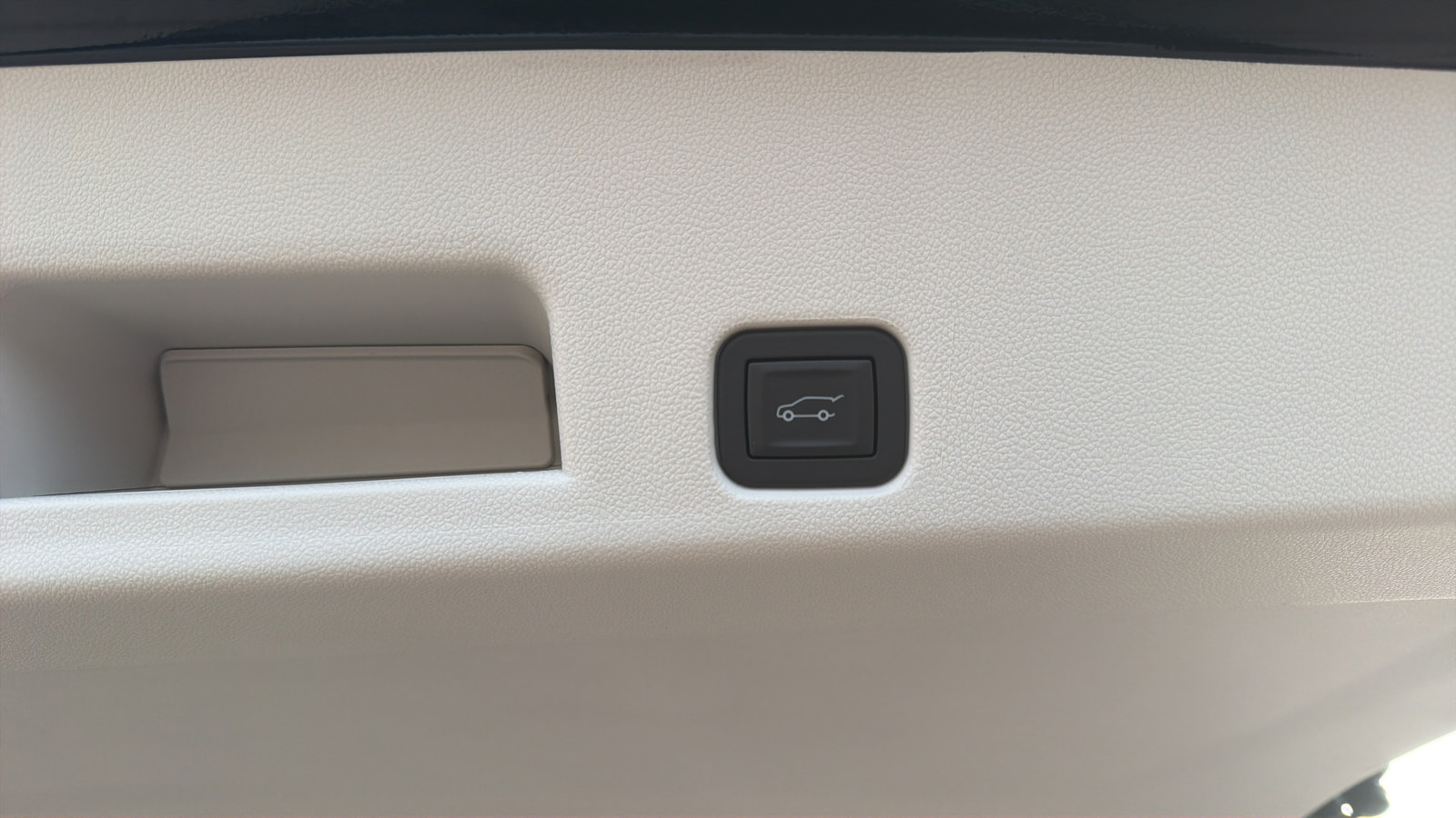 New 2027 Buick Enclave Avenir w/ LPO, Floor Liner Package AWD/4WD image 30