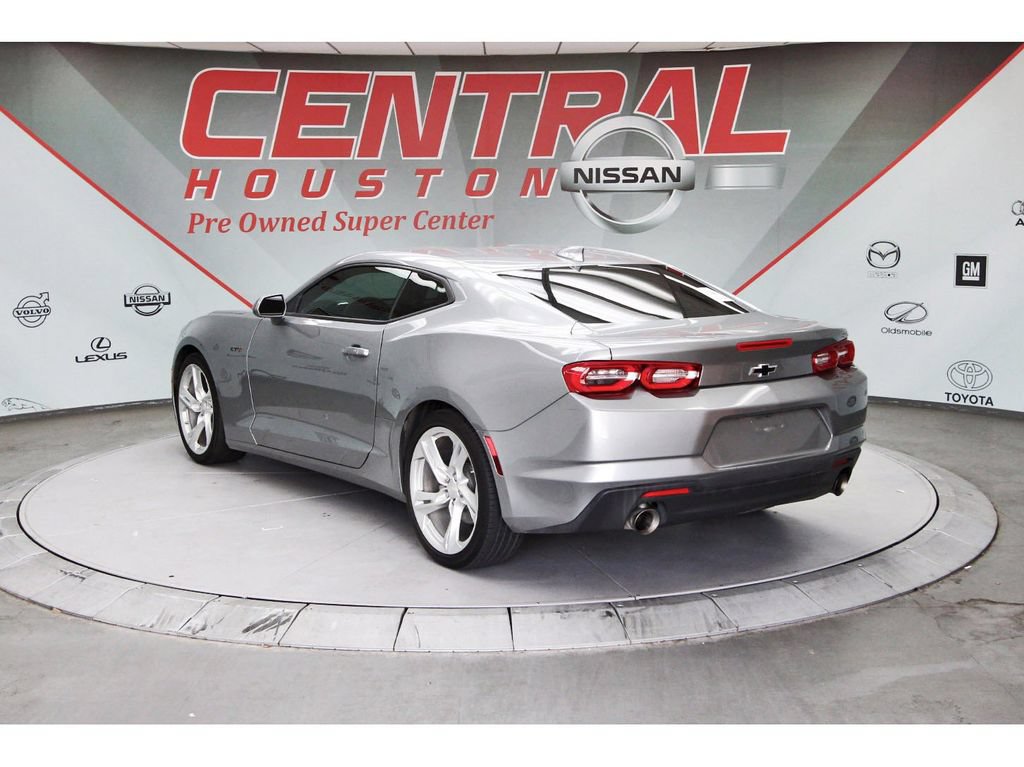 Used 2023 Chevrolet Camaro LT RWD image 3