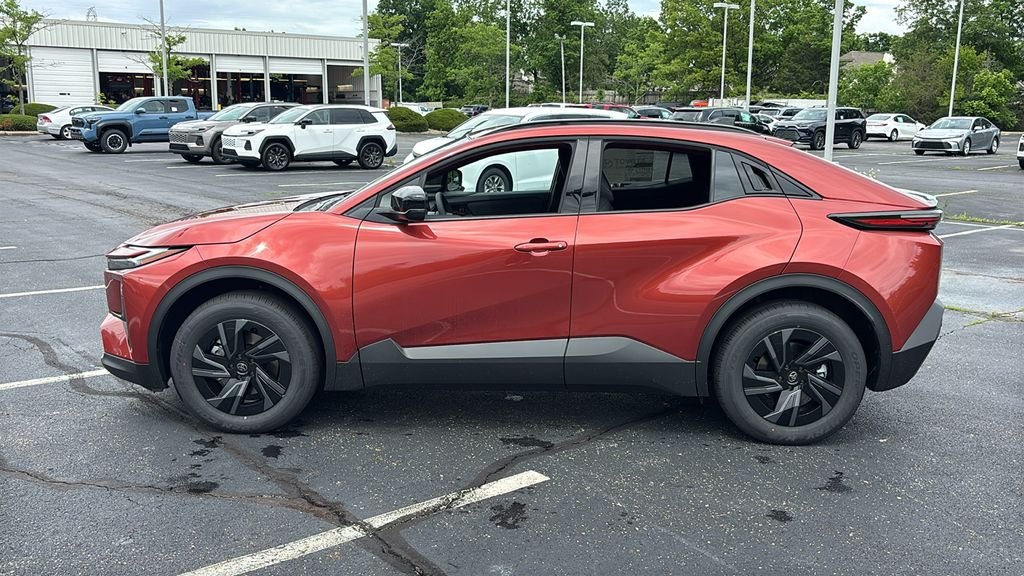 New 2026 Toyota C-HR AWD/4WD image 4