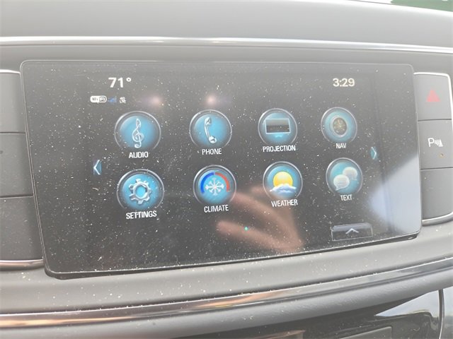 Used 2018 Buick Enclave Essence image 15