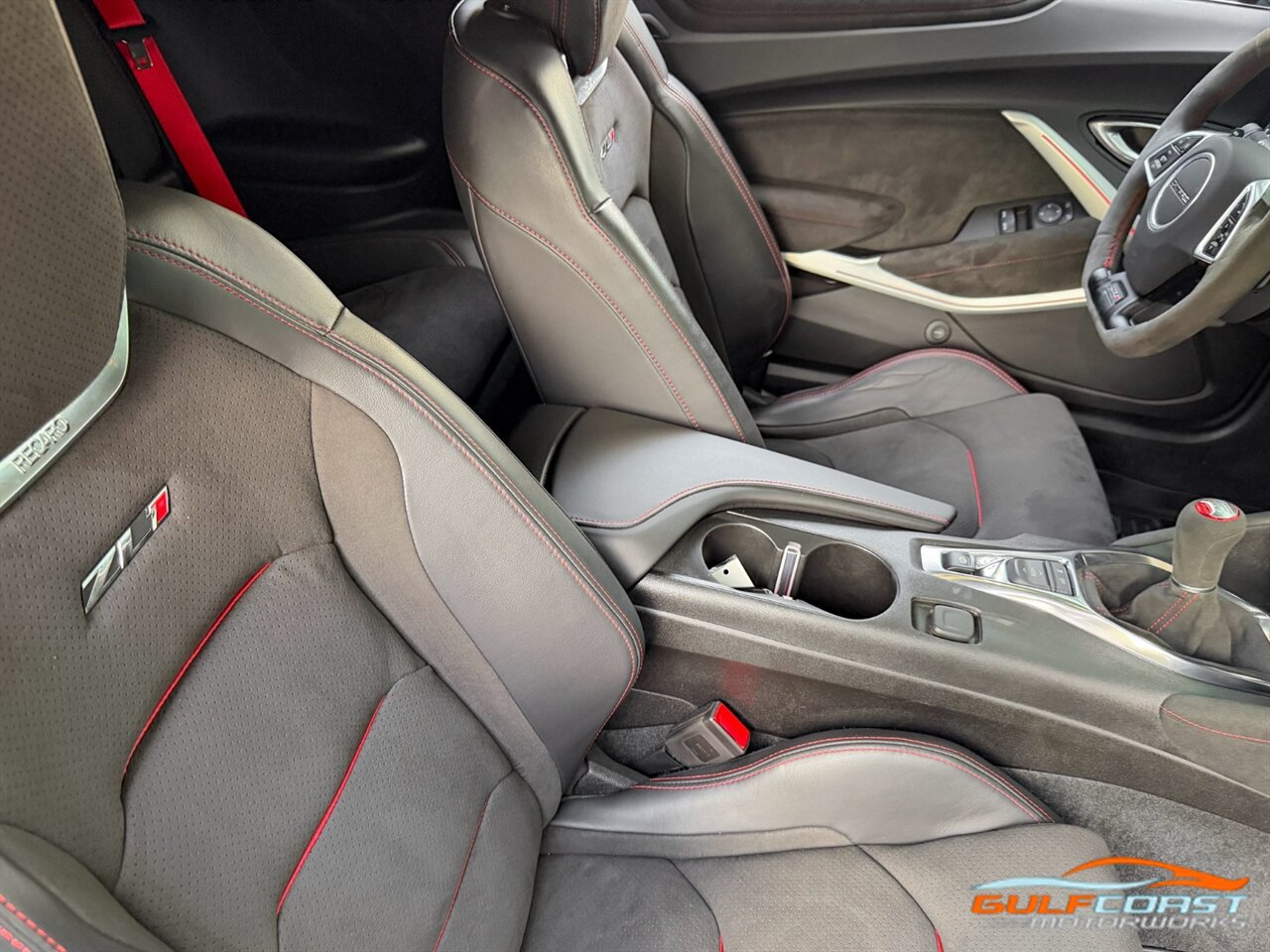 Used 2019 Chevrolet Camaro ZL1 RWD image 33