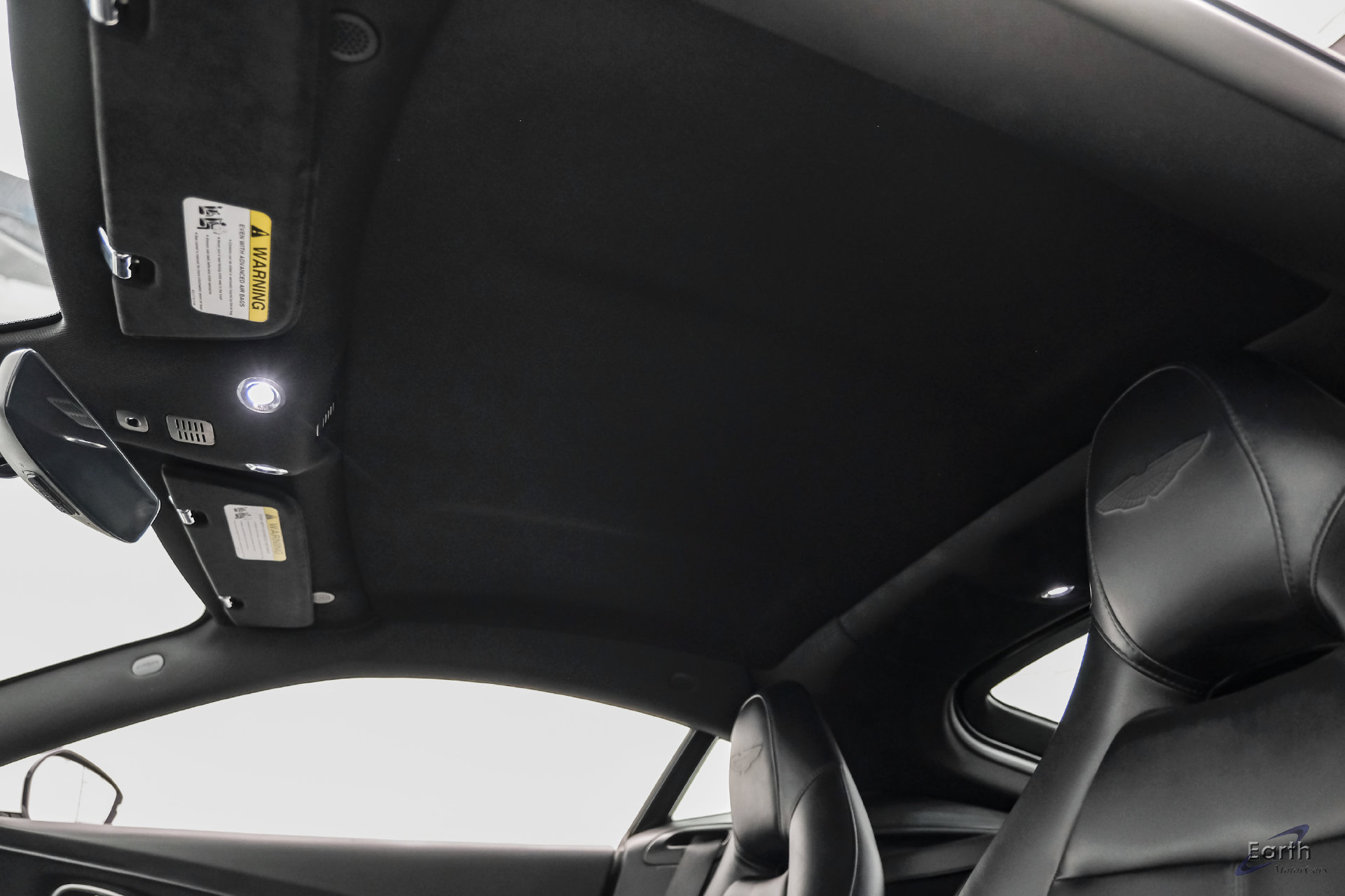 Used 2022 Aston Martin V8 Vantage Coupe RWD image 43