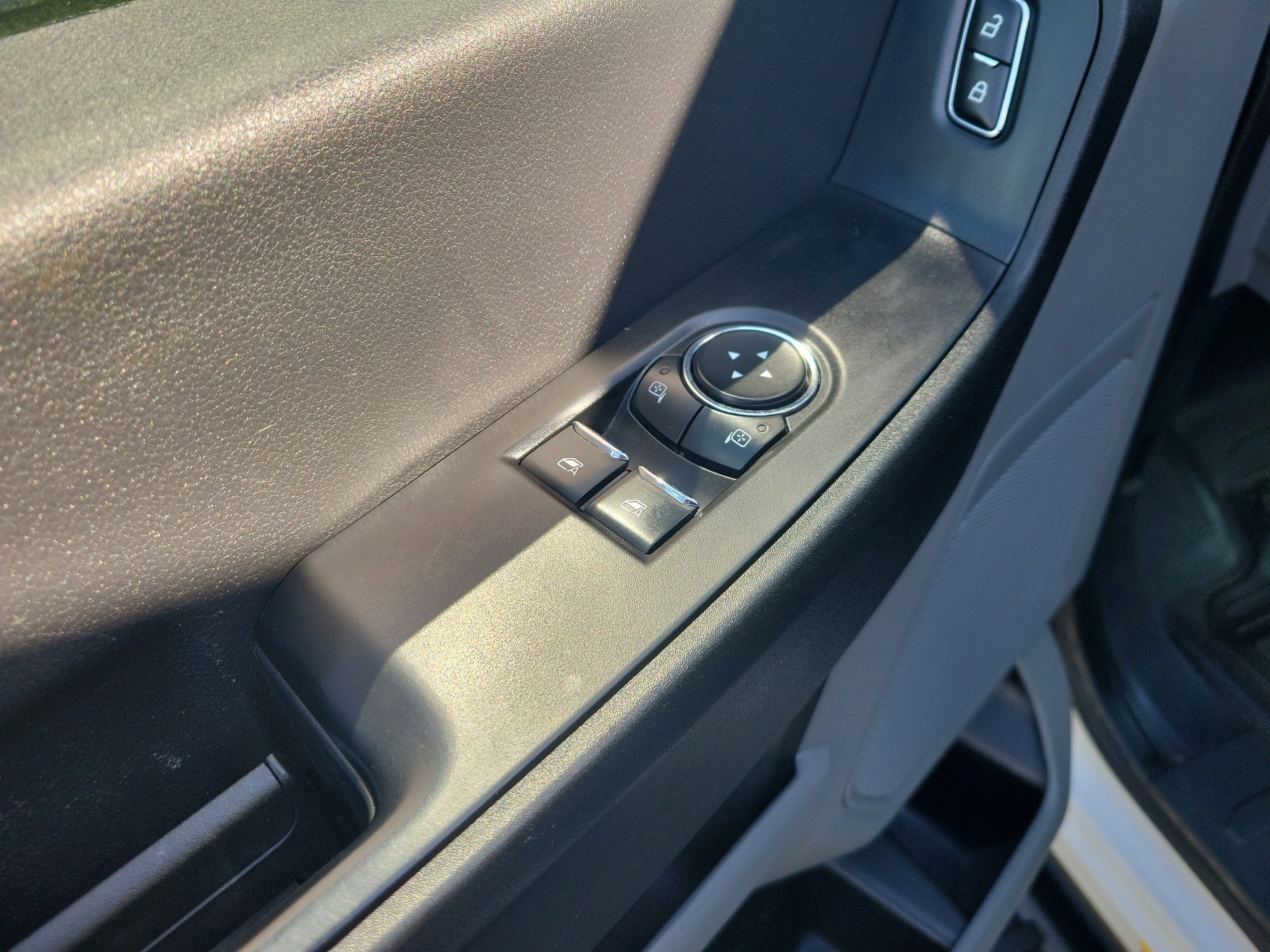 Used 2023 Ford F550 4x4 Regular Cab Super Duty image 18