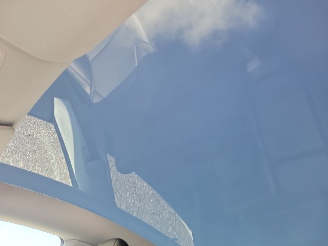 Used 2026 Tesla Model Y Long Range RWD image 32